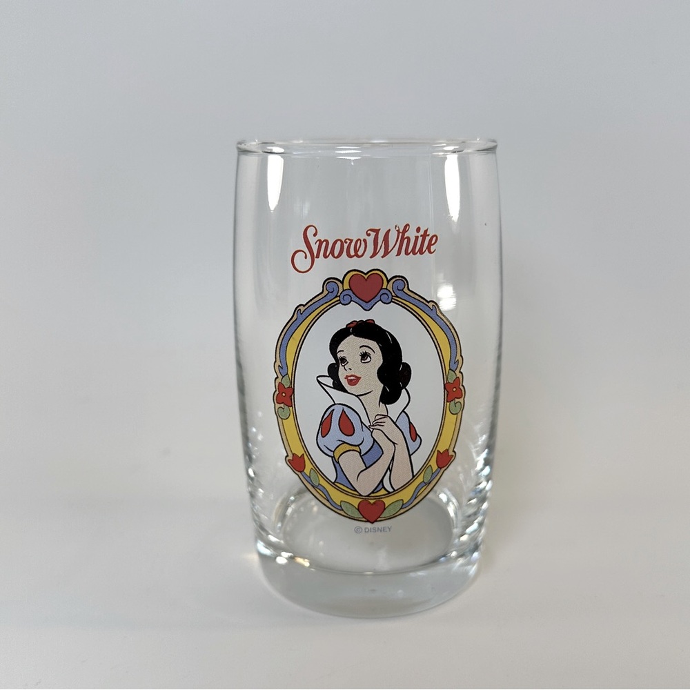 Disney's Vintage‎ Snow White Decorative Jeweled Drinking Glass